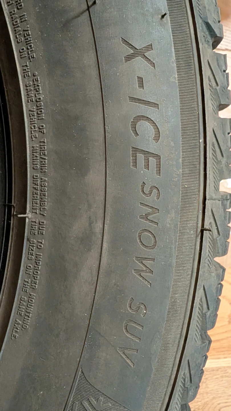 Michelin X-Ice Snow SUV Tire 235/60 R18 - photo 4