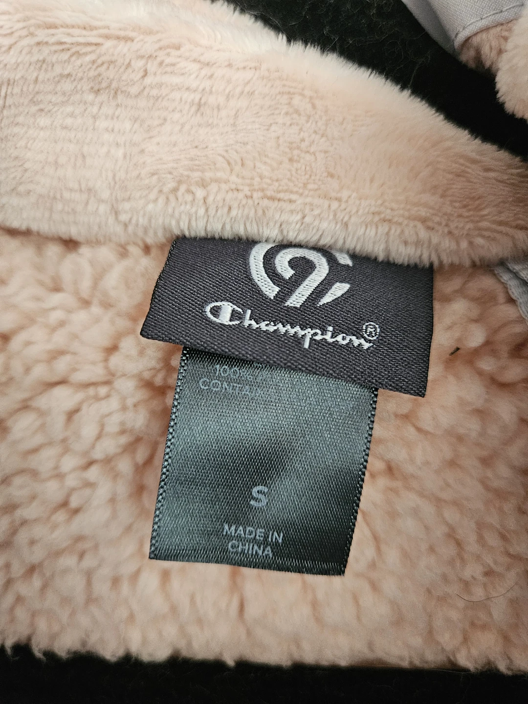 Champion Hooded Puffer Jacket - Small - photo 2