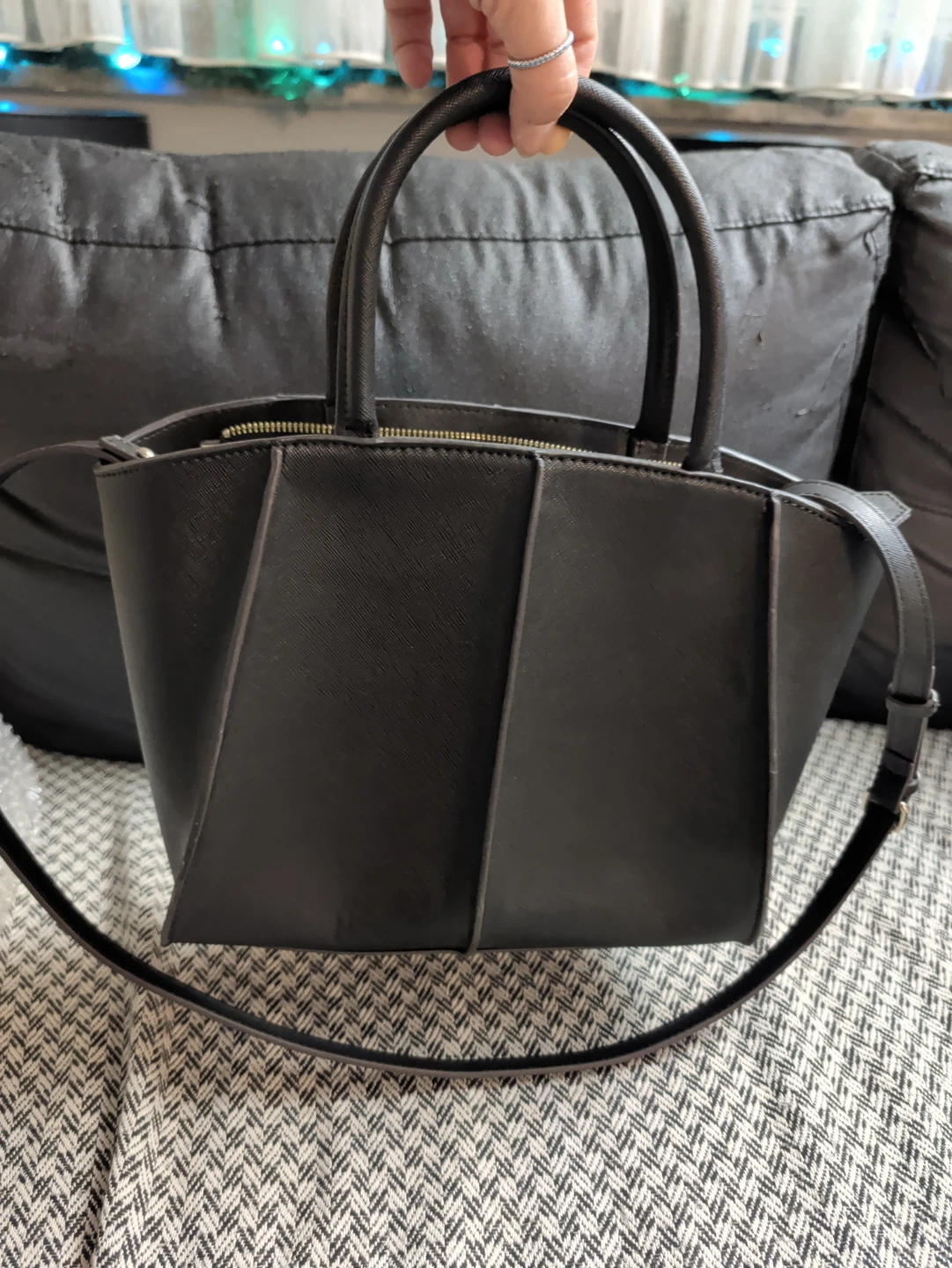 Zara Basic Collection Black Handbag 🏈 - photo 4