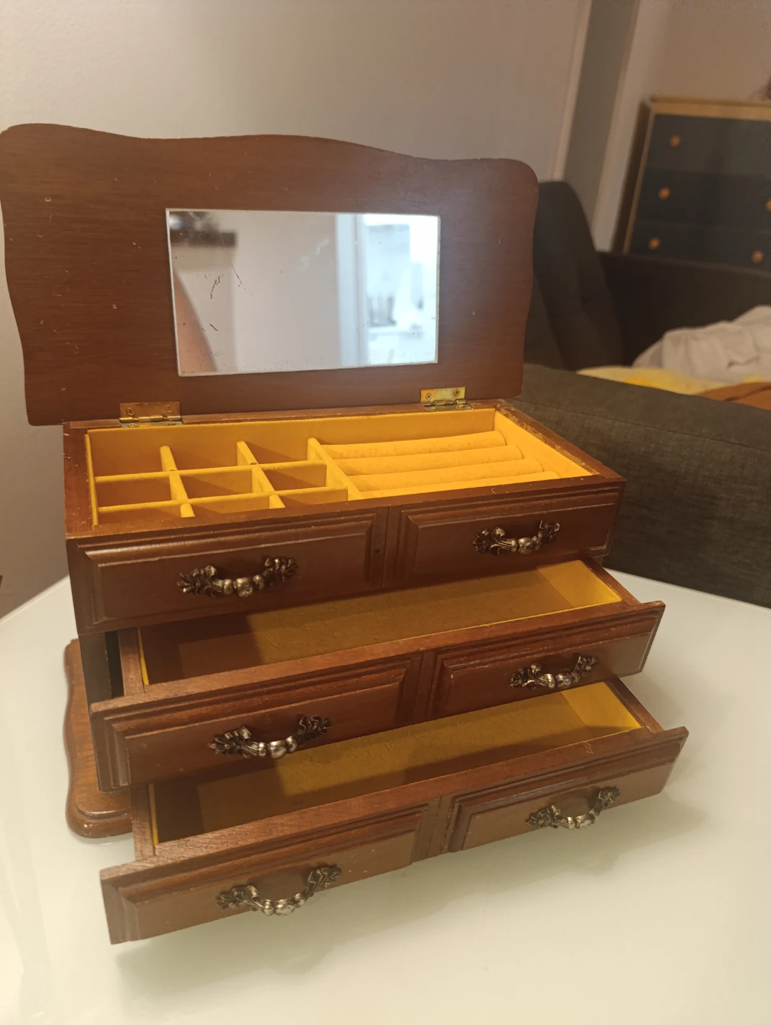 Retro Wooden  musical  Jewelry Box – Gold Velvet Interior - photo 4