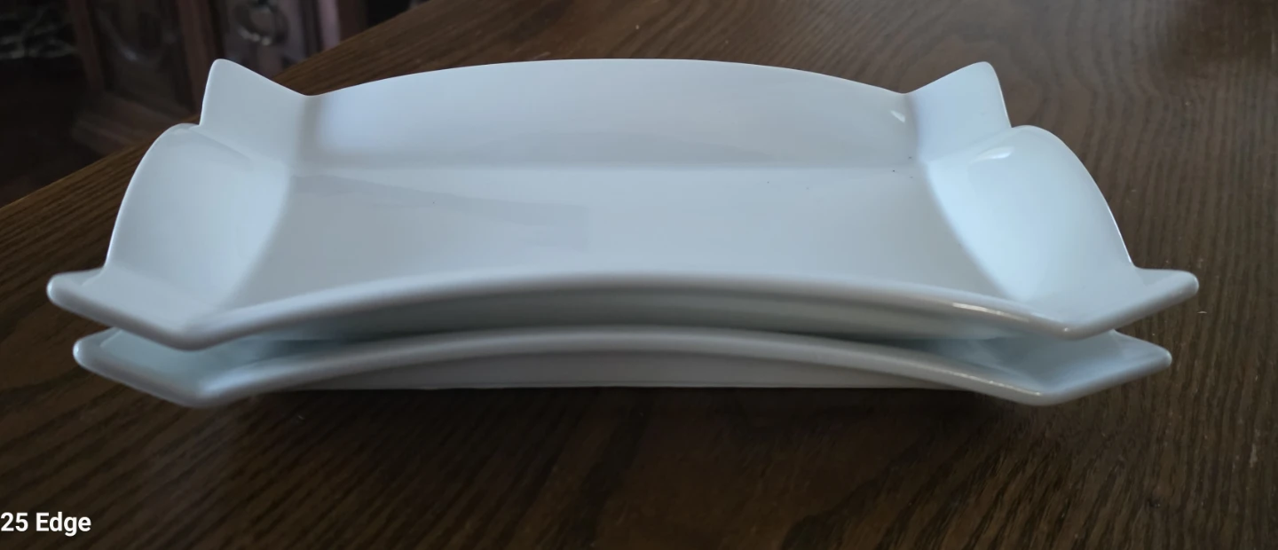 Two White Ceramic Serving Trays - photo 4