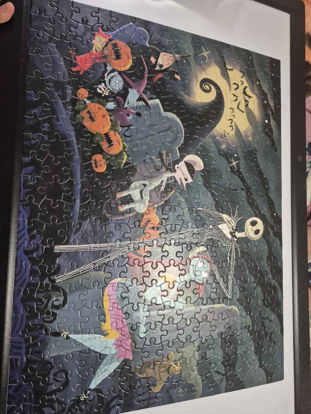 Disney The Nightmare Before Christmas 300-Piece Puzzle - photo 2