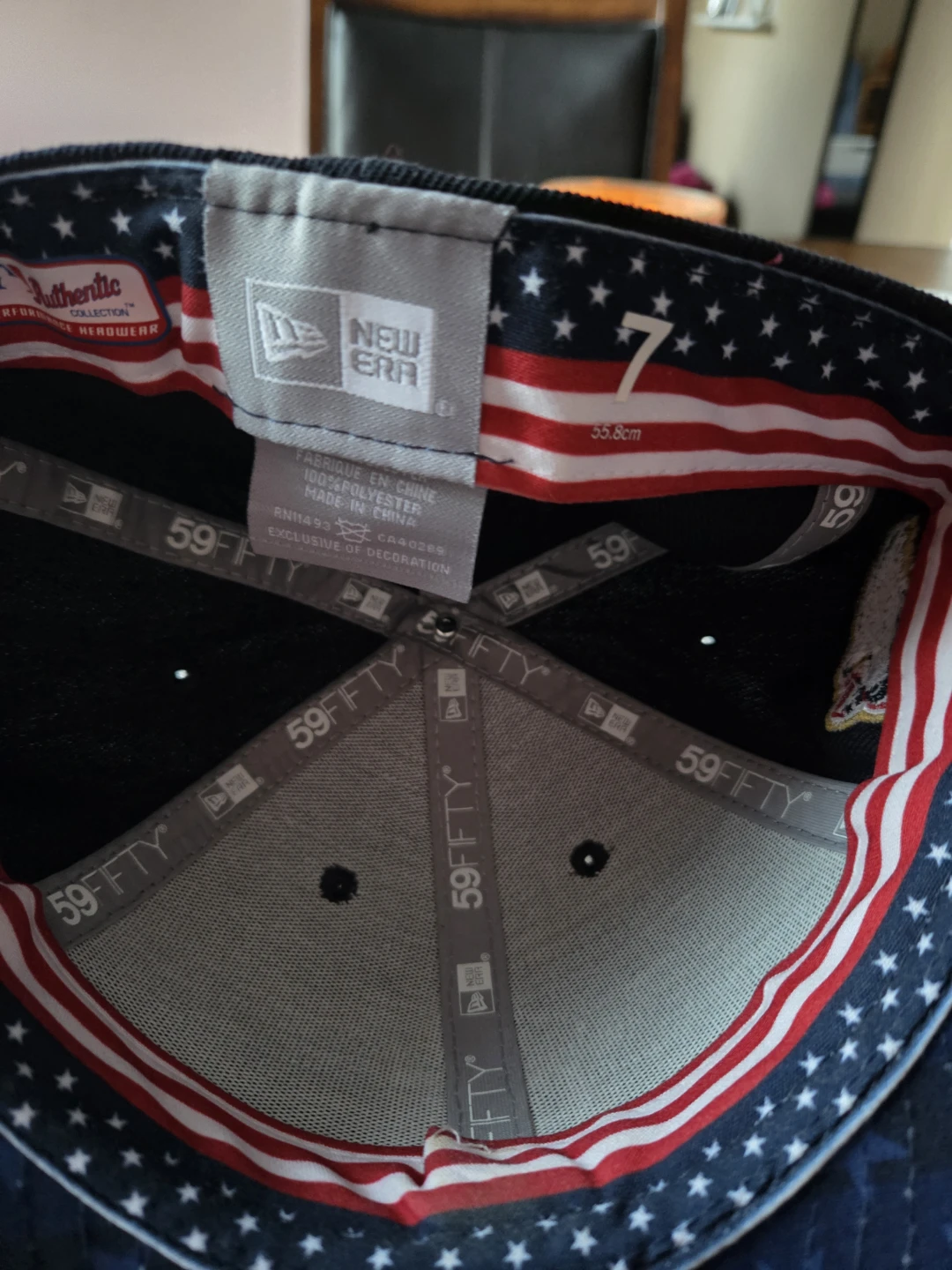 New Era New York Yankees 59FIFTY Cap Size 7 - photo 3