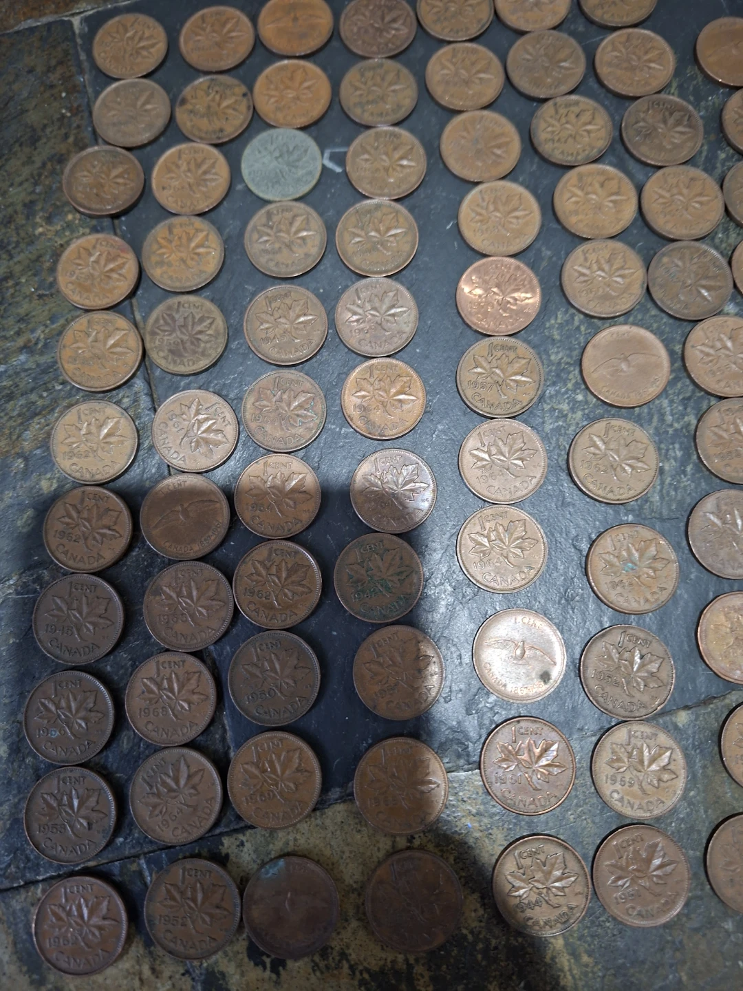 1940s to 1960s Pennies - photo 3