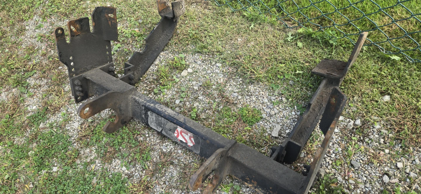 Boss snowplow mounting bracket - photo 3