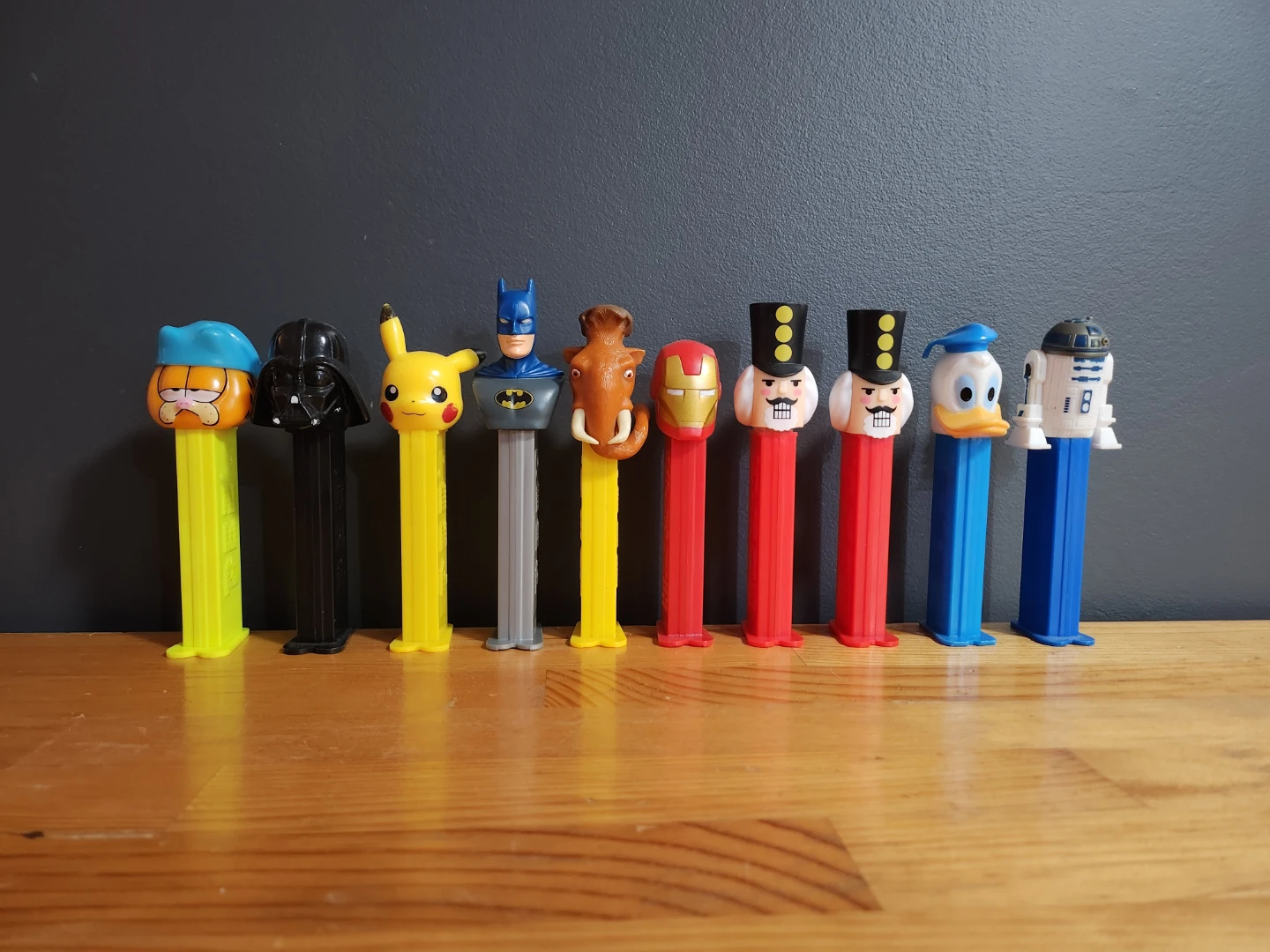 Pez Dispensers Assorted- (Lot of 10) - photo 2
