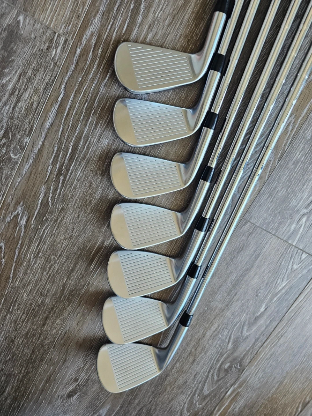 Titleist T100S Iron Set (5-P, 48° / 7 Clubs)  RH - photo 2