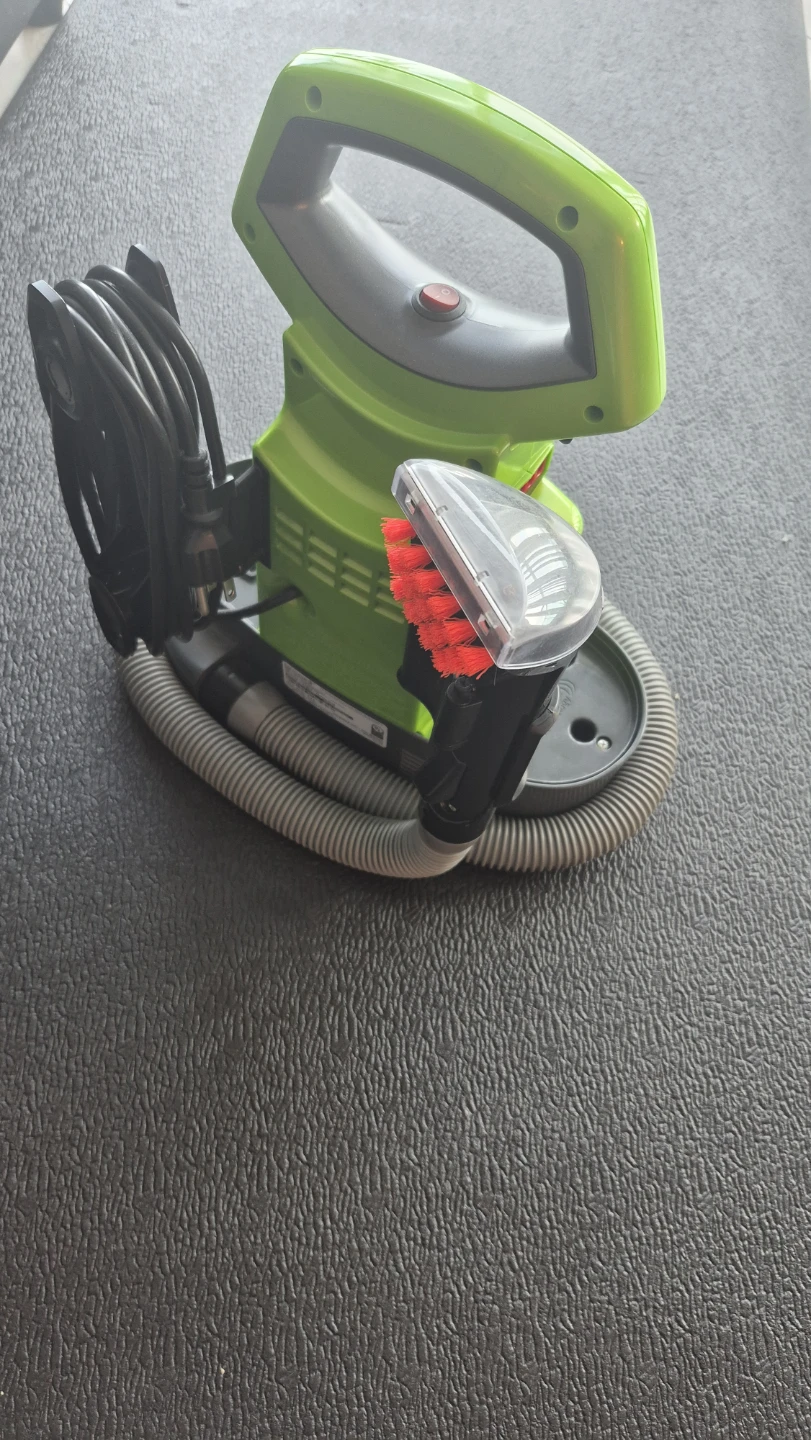 Portable carpet and upholstery cleaner. NEW. Heated - photo 2
