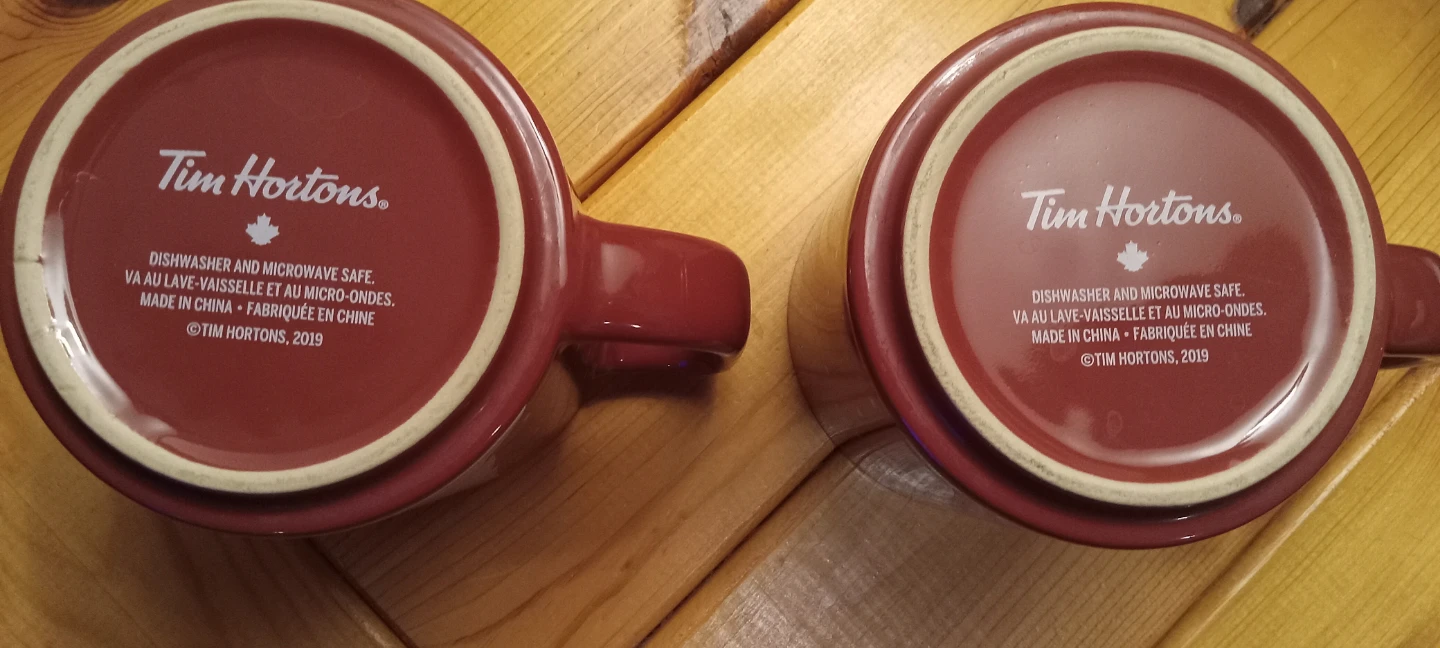 Set of 2 Tim Hortons Polar Bear Mugs - photo 4