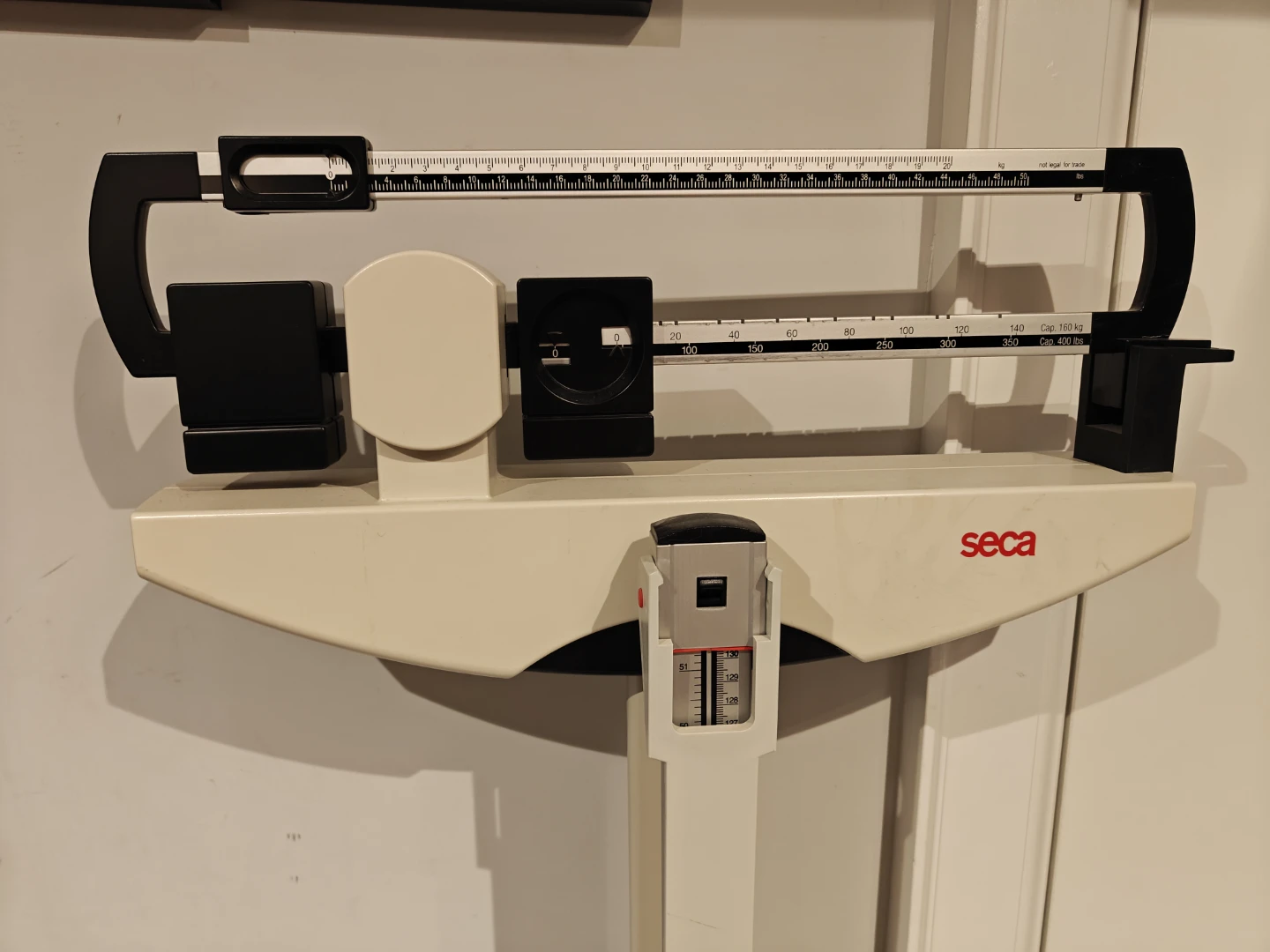 Seca doctor's scale - photo 3