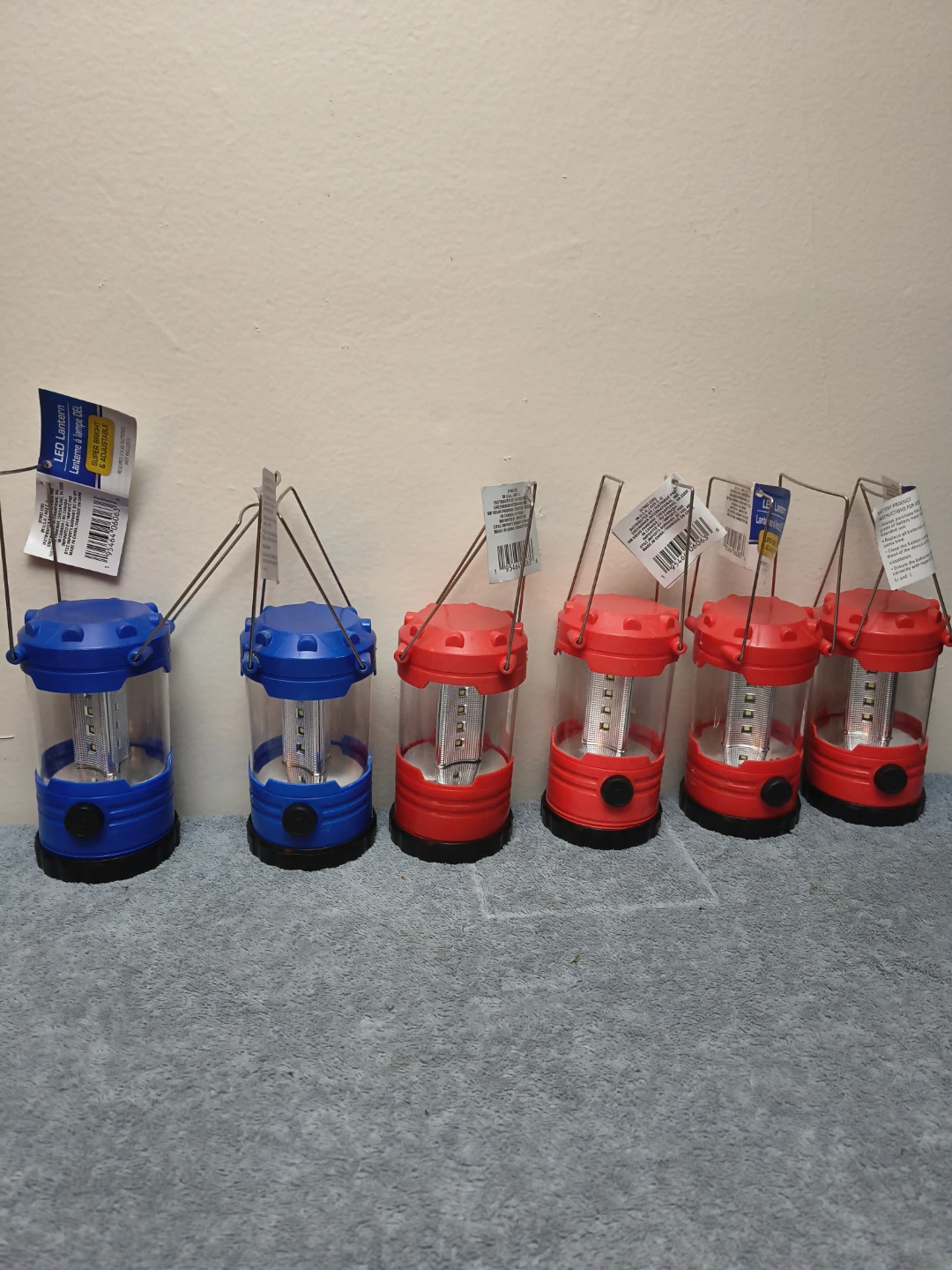 Led lantern 12 led bulbs  3 AAA battery operated