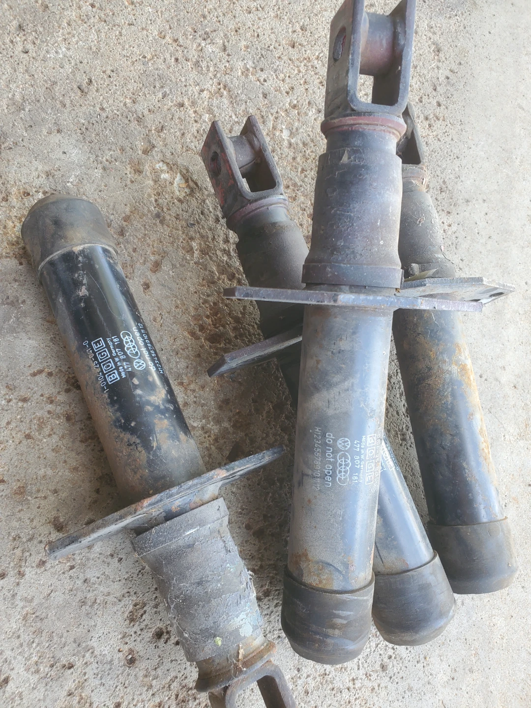 Porsche 944/924 Boge Shock Absorber bumpers