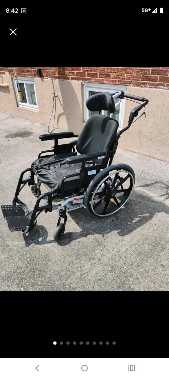 Invacare Matrx Wheelchair w/Attachments/ROHO Cushion