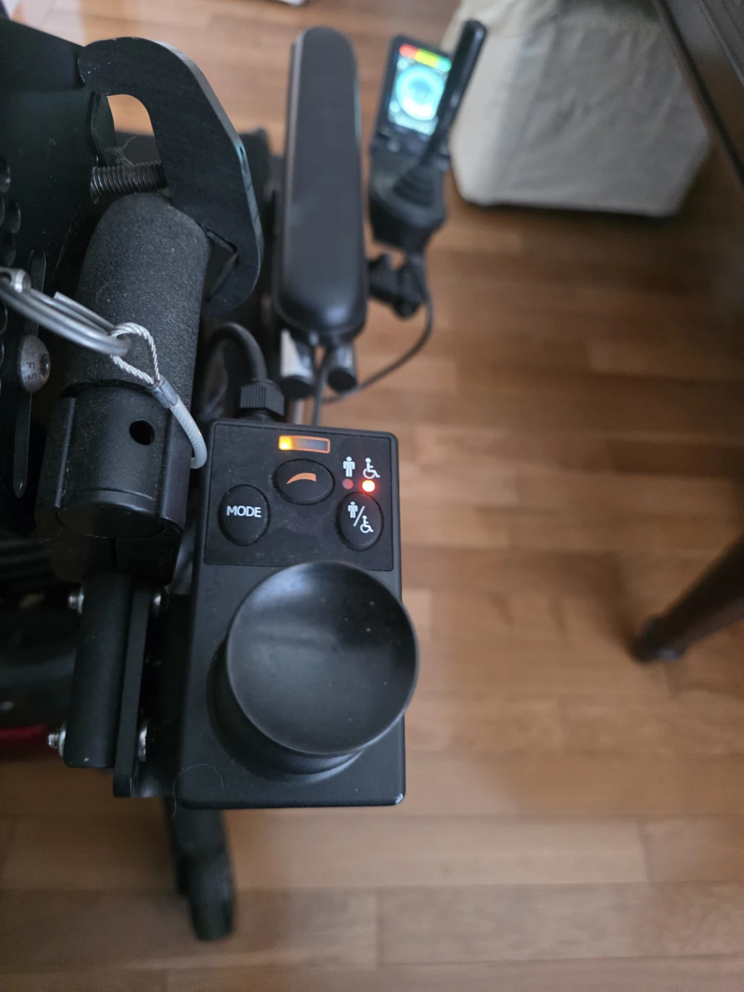 Quickie QM-715 Power Wheelchair - photo 2