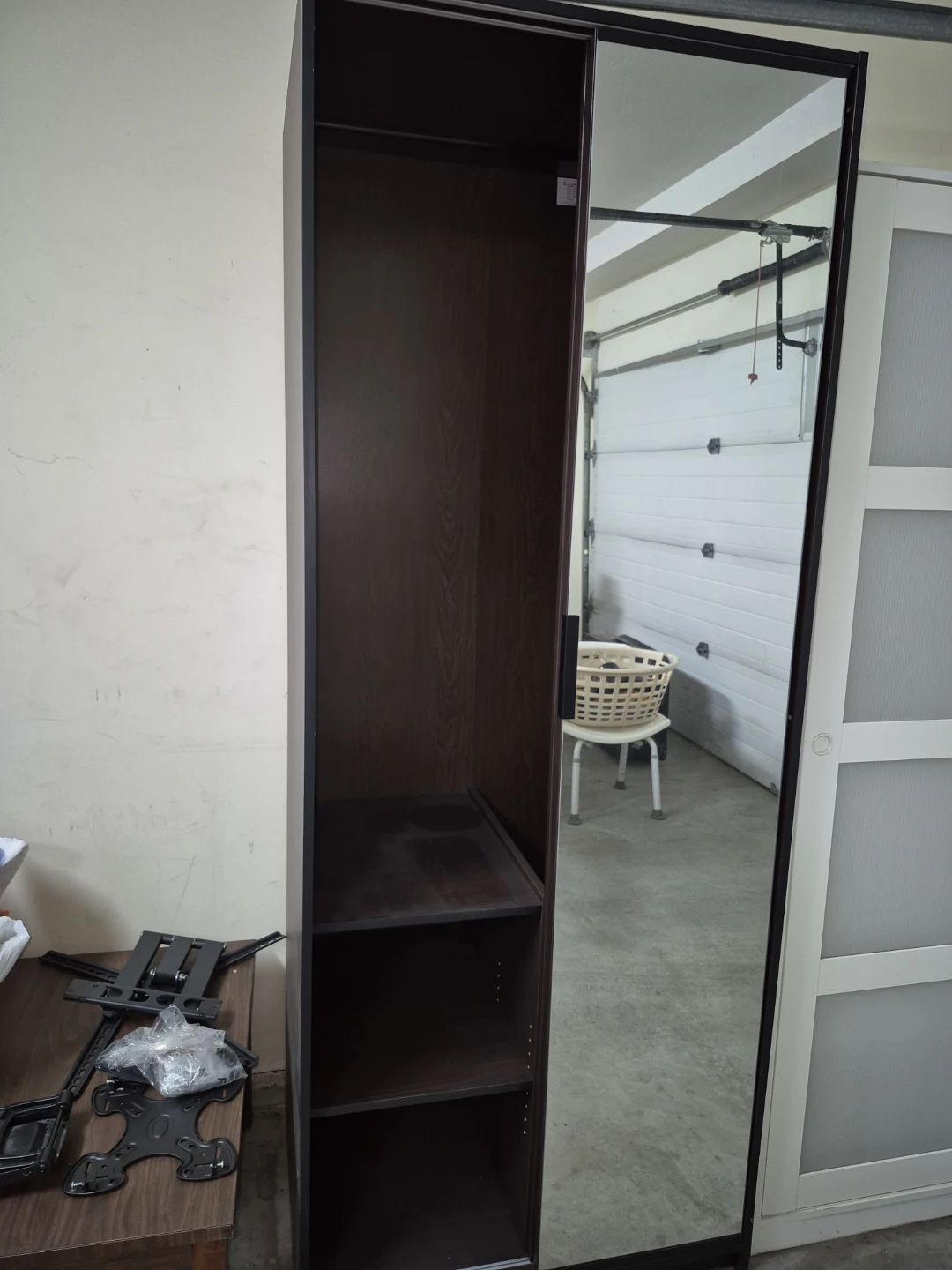 Wardrobe with Mirrored Sliding Doors - photo 2