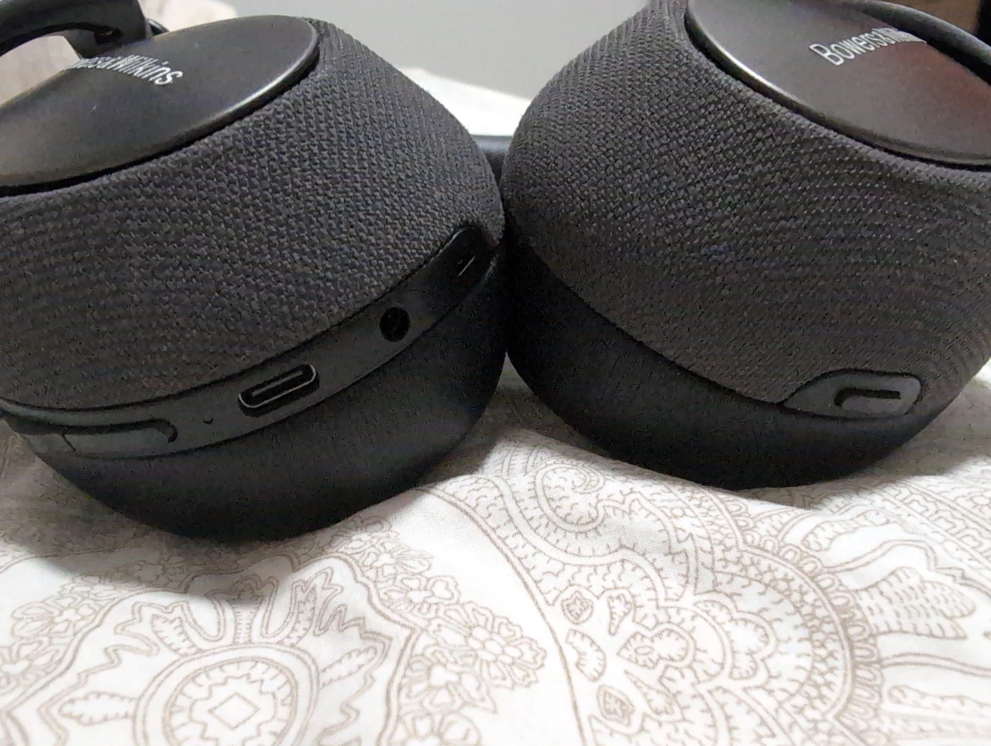 Bowers & Wilkins Wireless Headphones px7 - photo 2