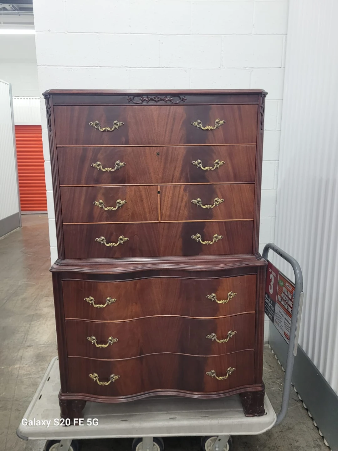 Vintage mahogany chest of drawers