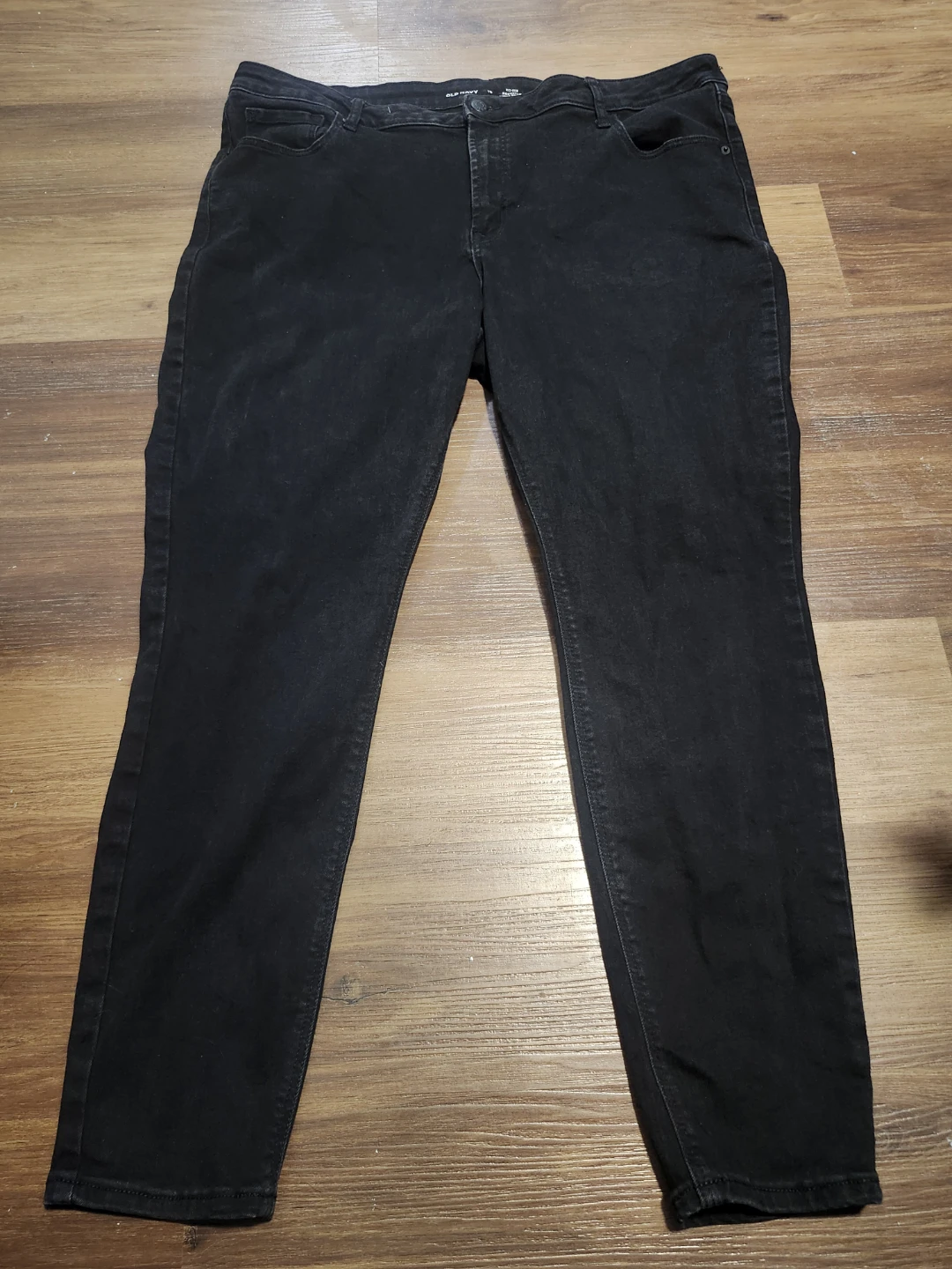 Old Navy Black Mid-Rise Skinny Jeans Size 16