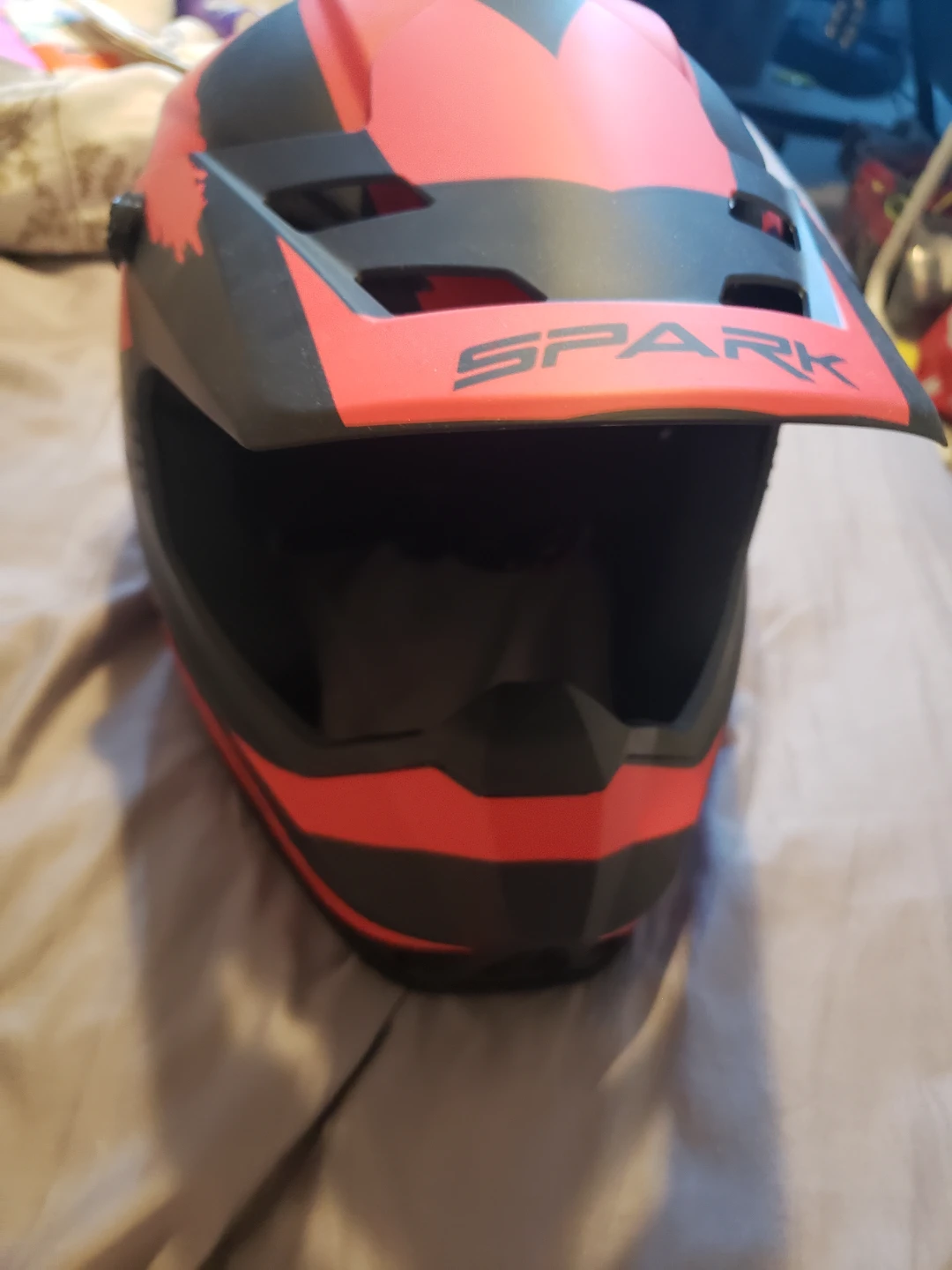 SPARK Vehicle User Helmet - Red/Black