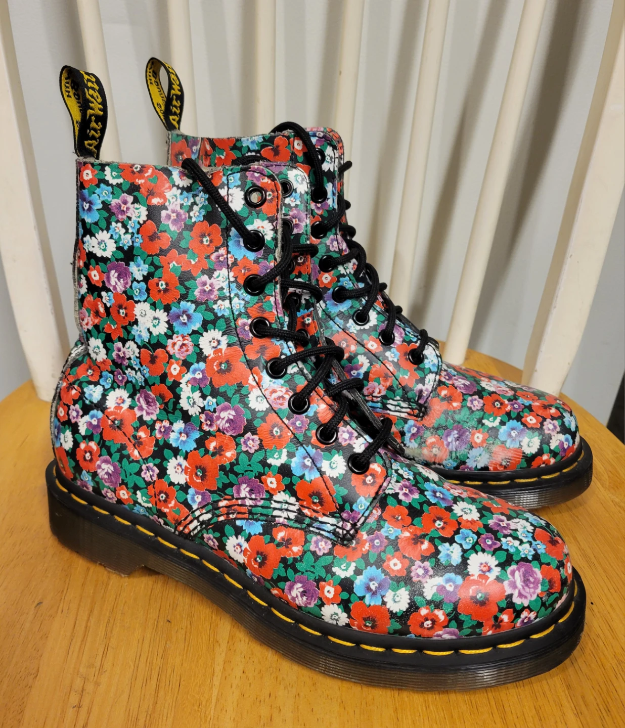 Dr. Martens Pascal Floral Flowers Women Leather Lace Boots Sz 8