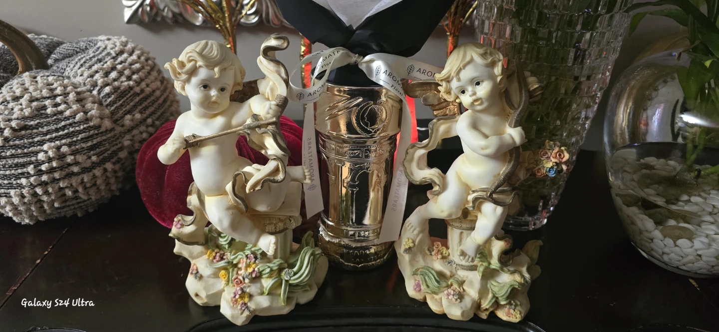 Set of two cherub figurines