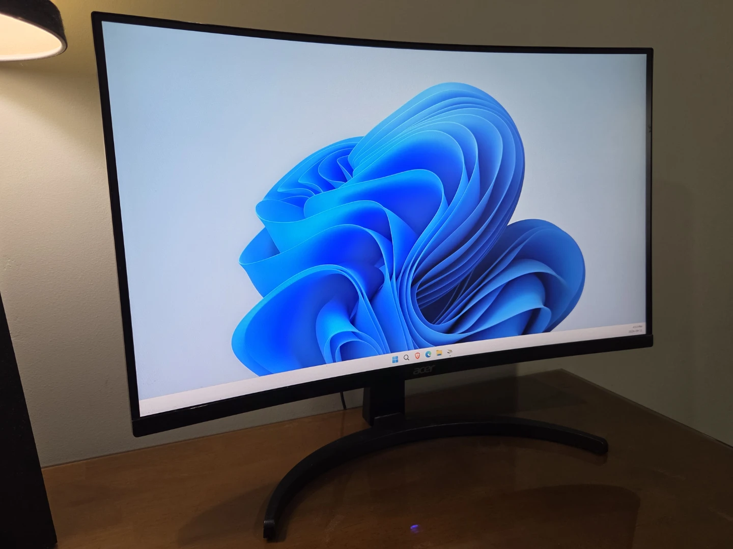 Gaming Acer 27 Inch WLED FHD Curved Monitor, 165Hz - photo 3