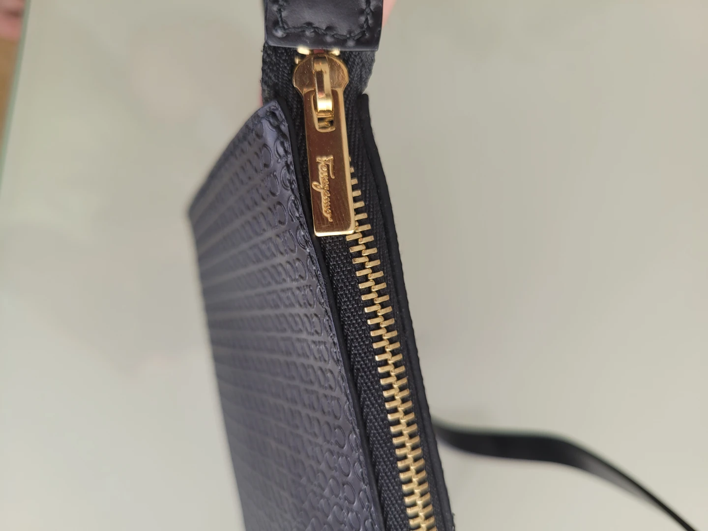 Vtg Salvatore Ferragamo  Shoulder Pochette - photo 3
