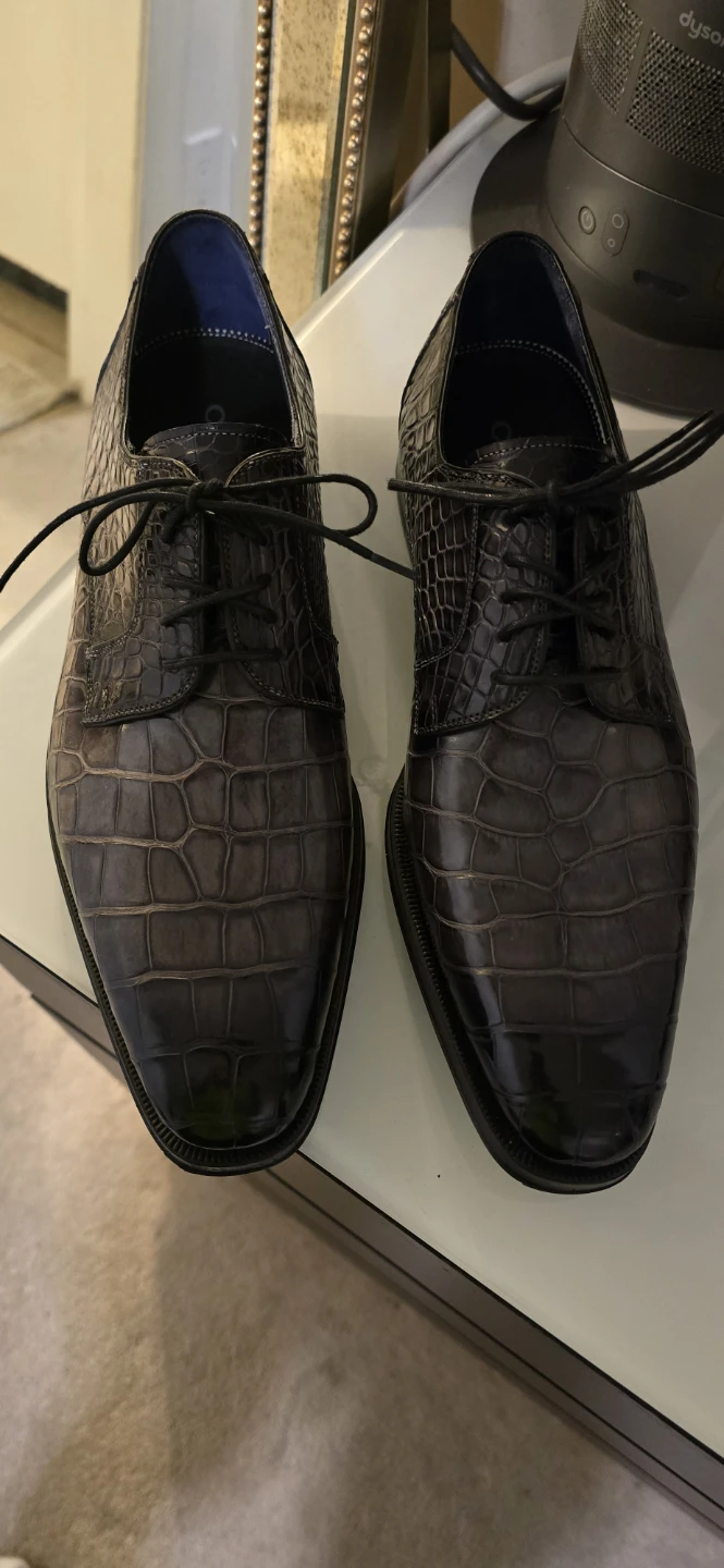 Crown Genuine Alligator Dress Shoes - US 9M - photo 2
