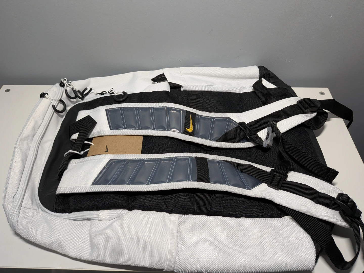 Nike Elite Backpack White and Gold - photo 3