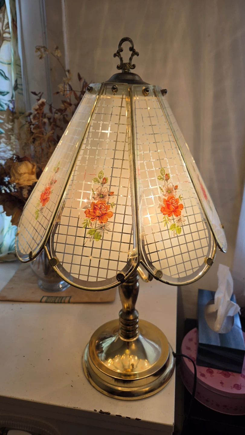 Vintage Floral Glass Table Lamp - photo 3
