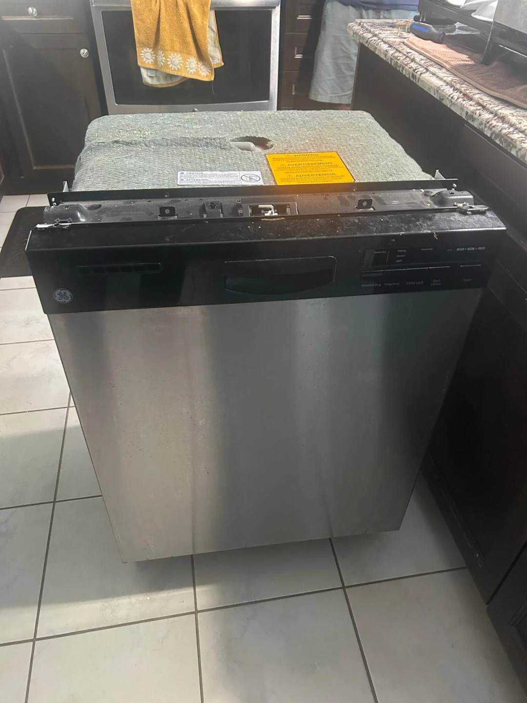 GE stainless steel dishwasher - photo 3