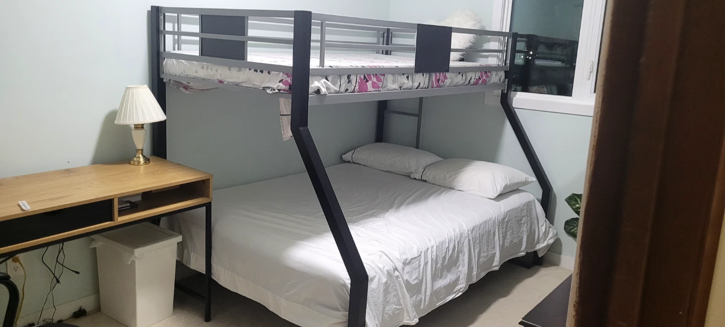 Metal Twin over Full Bunk Bed