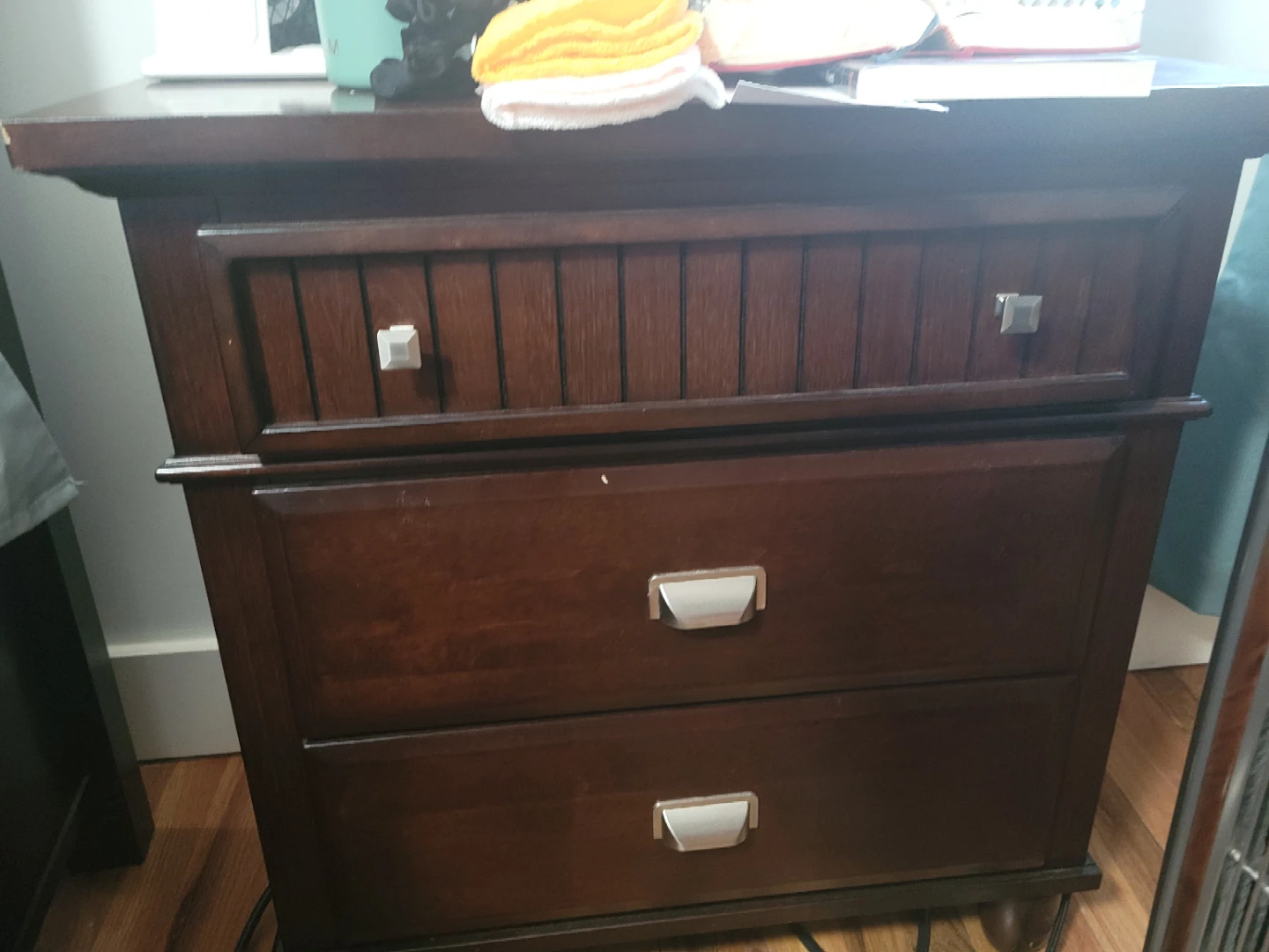 Dark Wood Bedroom Furniture Set - photo 3
