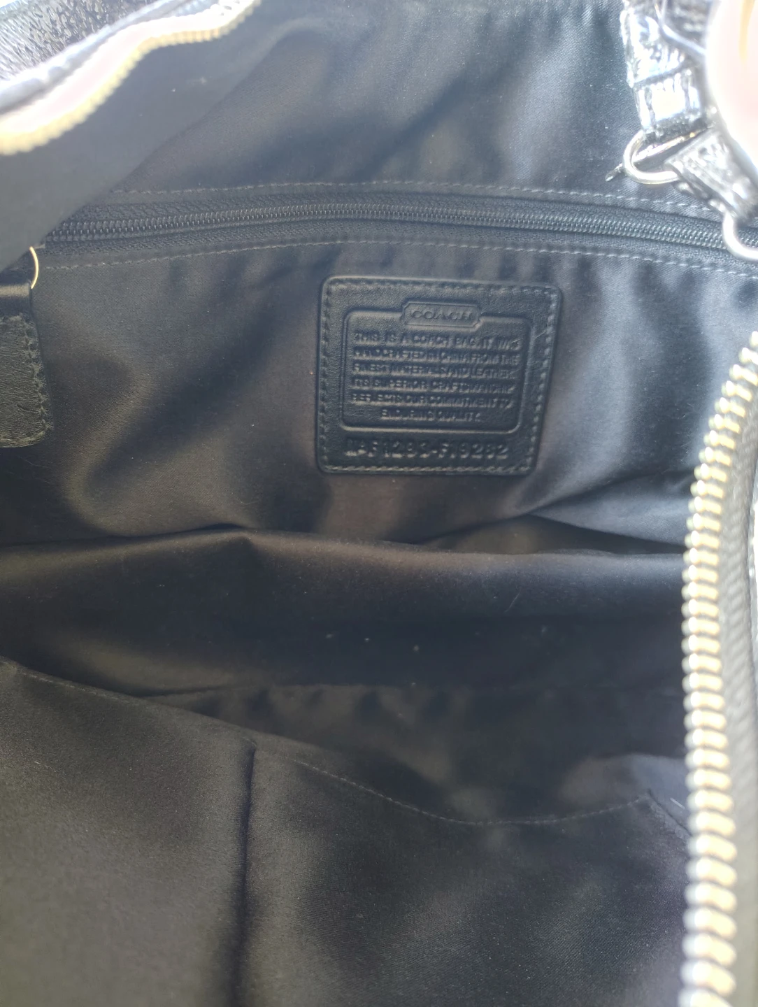 COACH Y2K era Patent Leather Shoulder Bag - photo 5