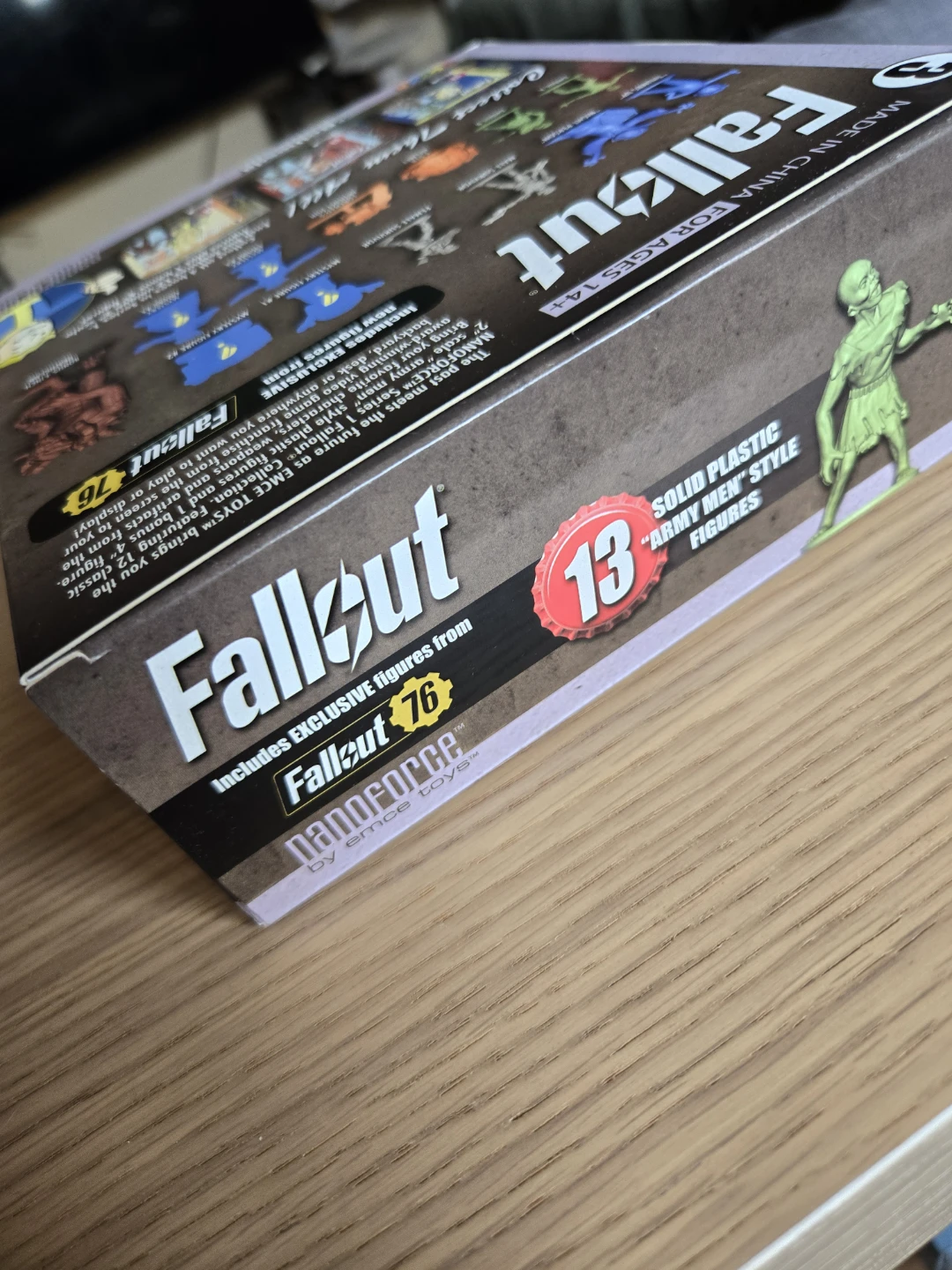 FALLOUT Plastic Figurine Box Set - photo 3
