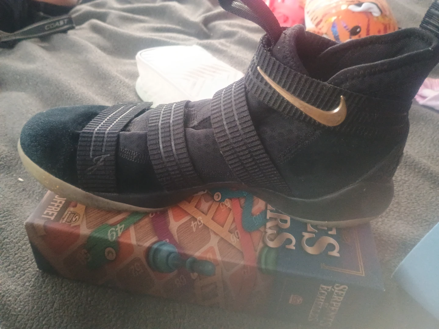 Nike LeBron Soldier 10 Basketball Shoes