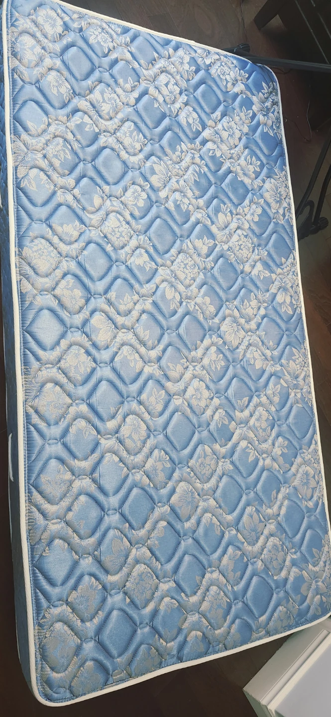 Pristine condition single mattress