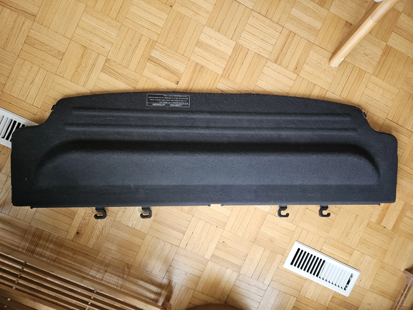 🏈 2004 Toyota Rav4 Cargo Cover