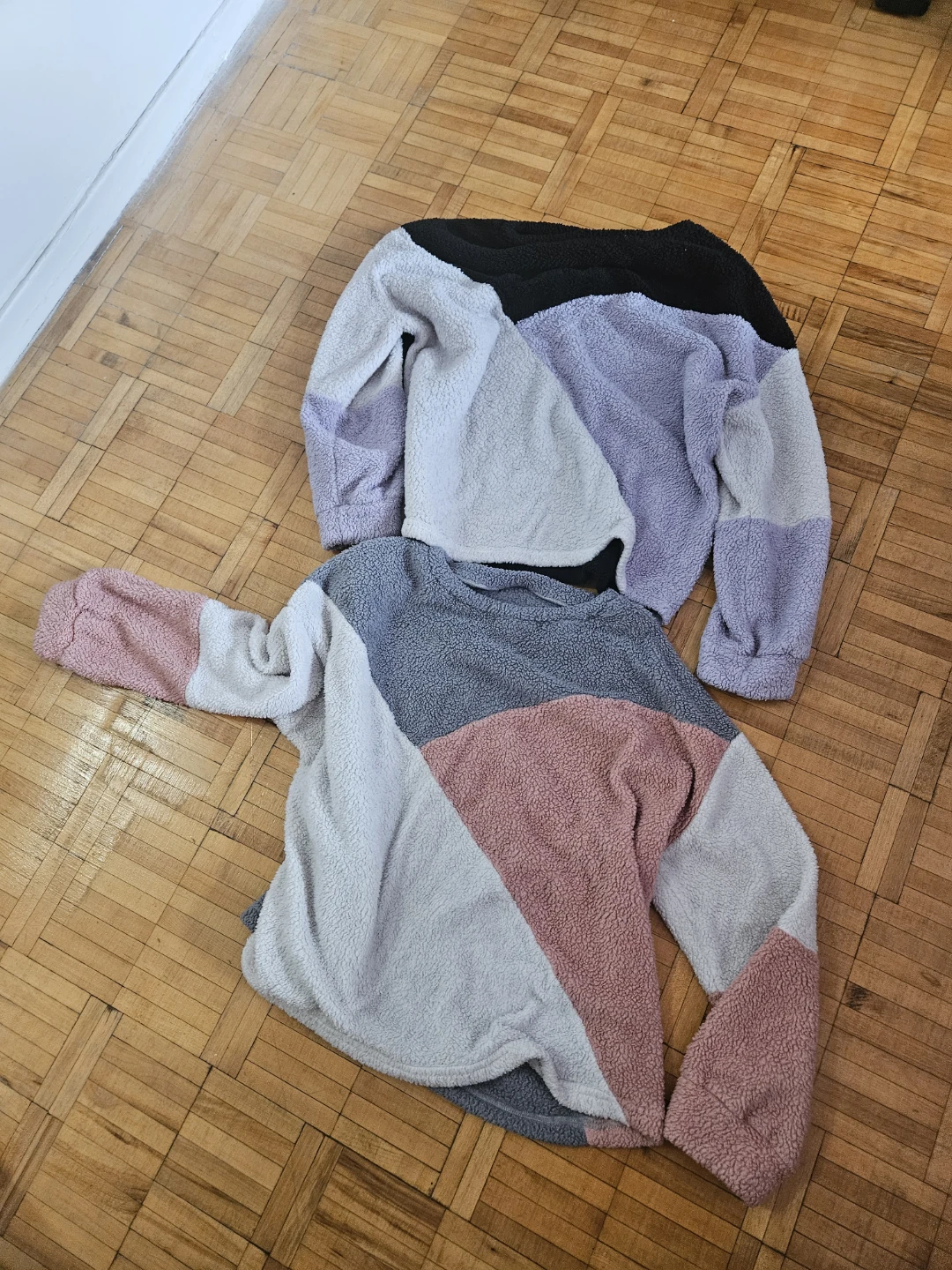 Set of Two Colour-Block Sherpa Sweaters - photo 3