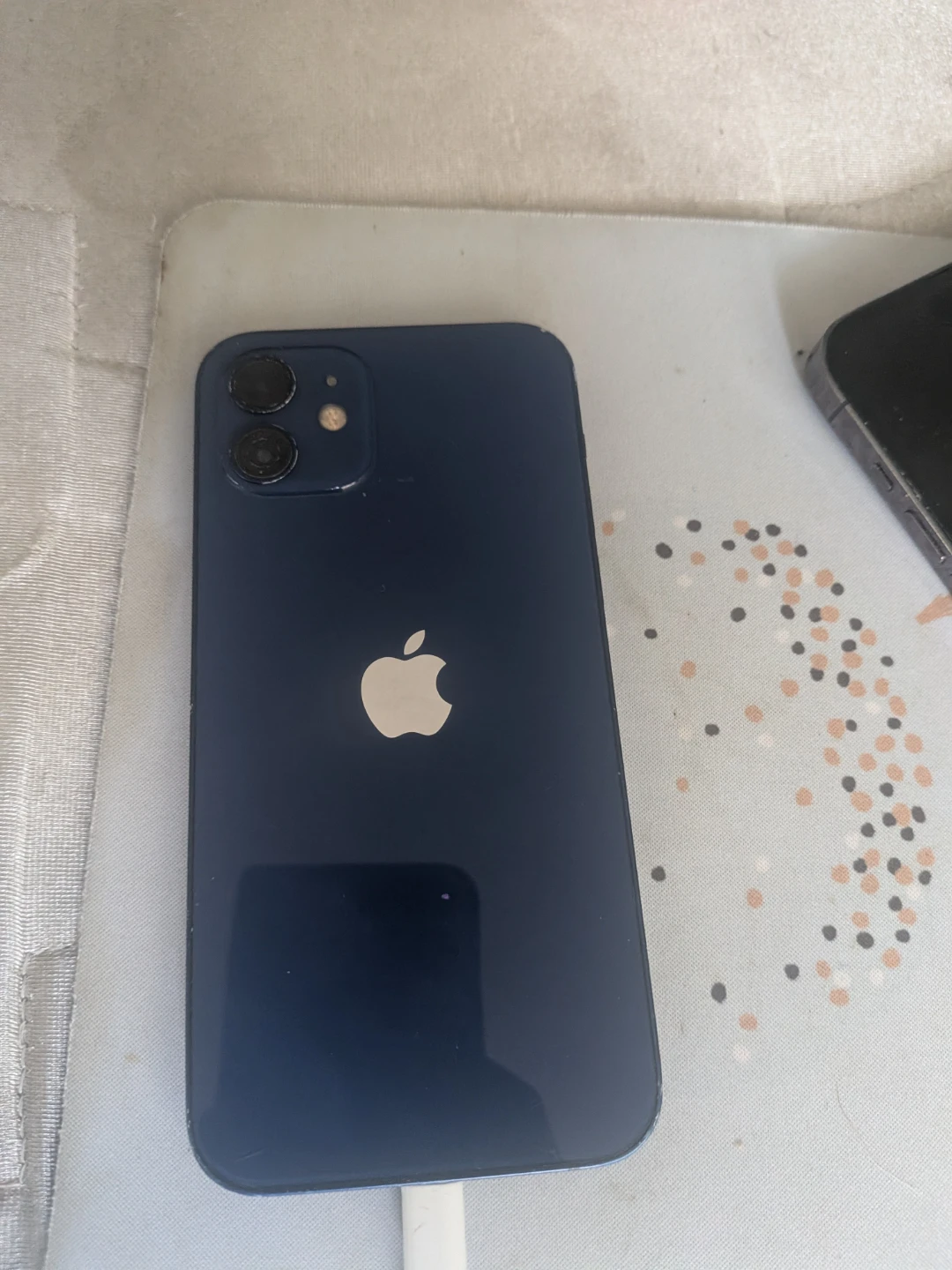 Apple iPhone 14 Pro and iPhone 12 Locked - photo 4