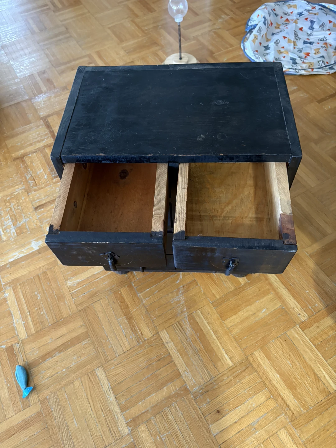 Gorgeous Solid wood side table  8 drawers - photo 2