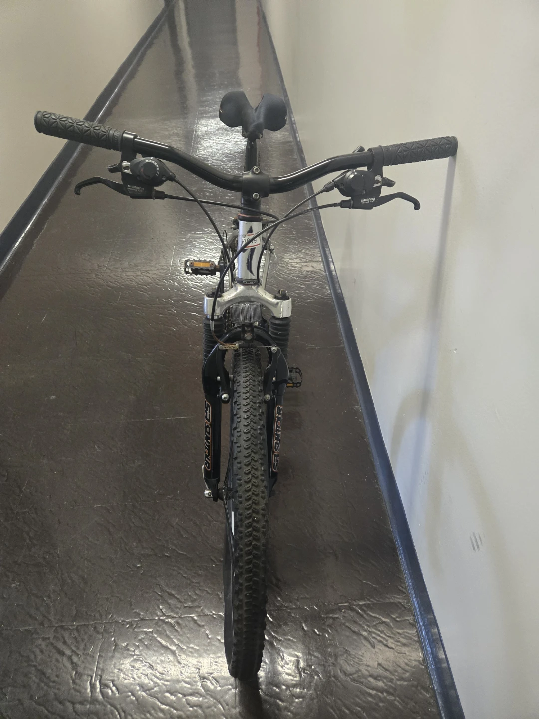 Specialized Hardrock Mountain Bike - photo 2
