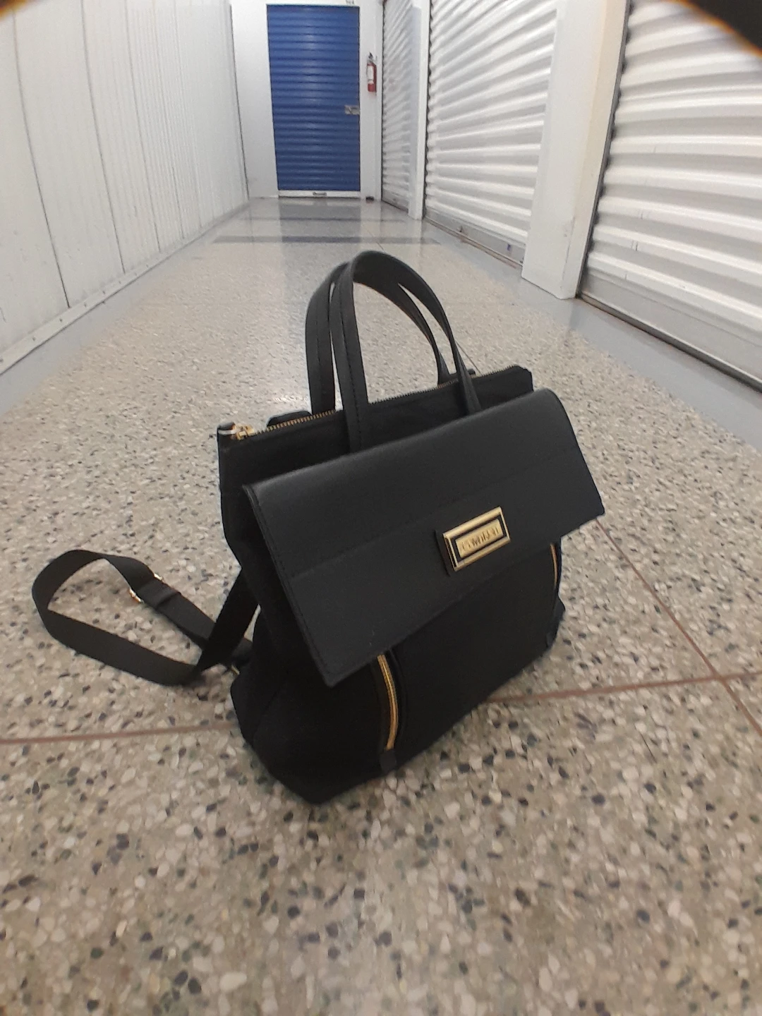 Calvin Klein Black Handbag Backpack Medium - photo 3