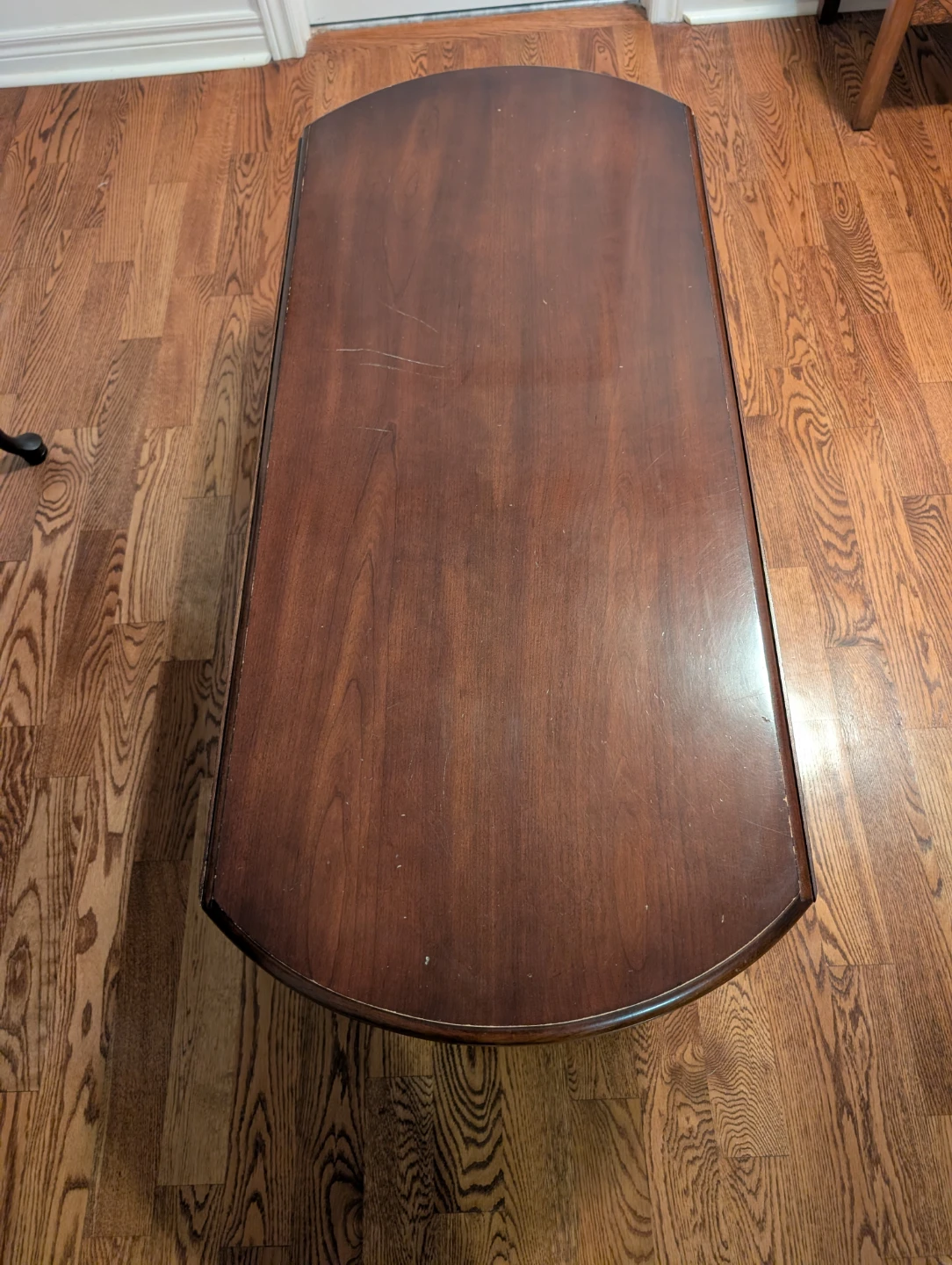 Vintage Oval Wooden Coffee Table - photo 3