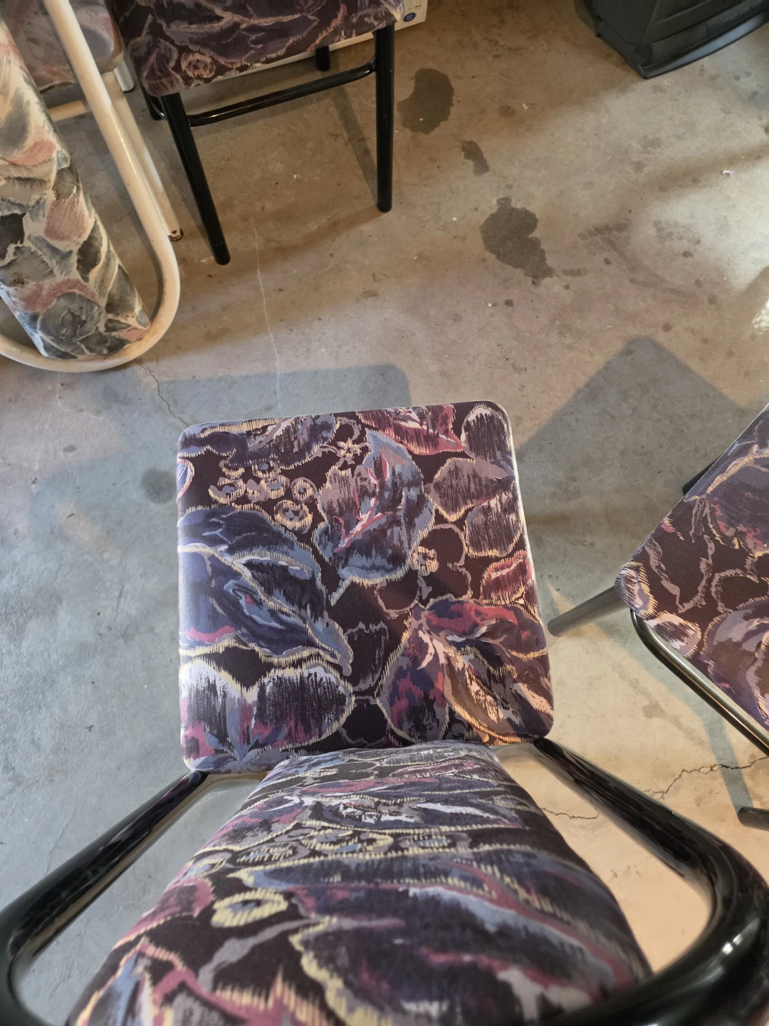Set of 4 Floral Pattern Dining Chairs