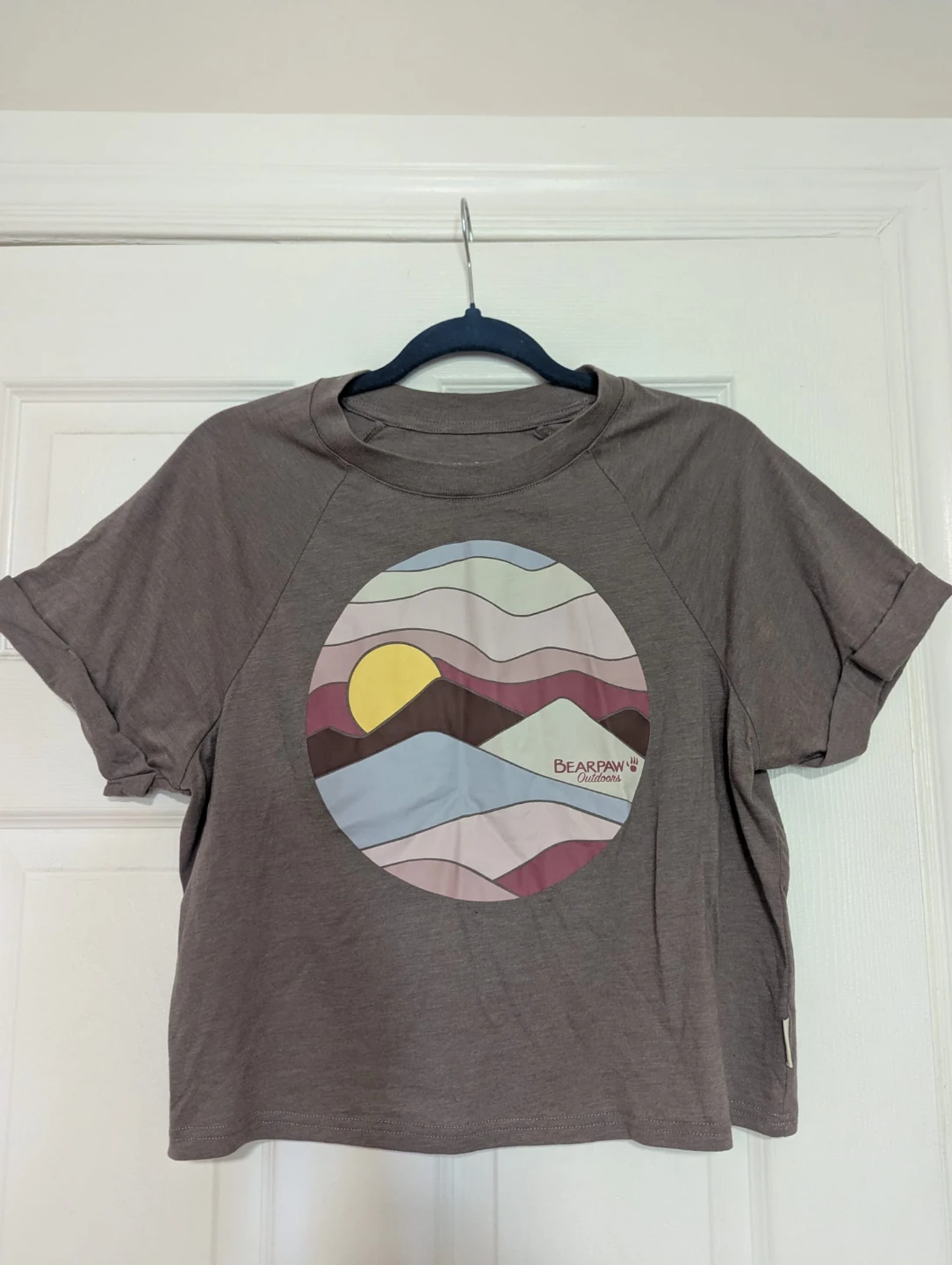 Bearpaw Outdoors Graphic T-Shirt Medium