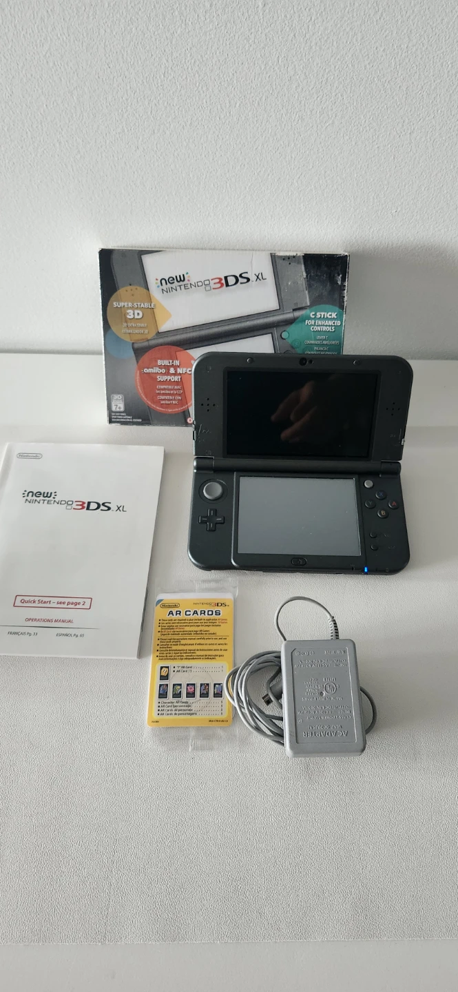CIB New Nintendo 3DS XL - photo 2