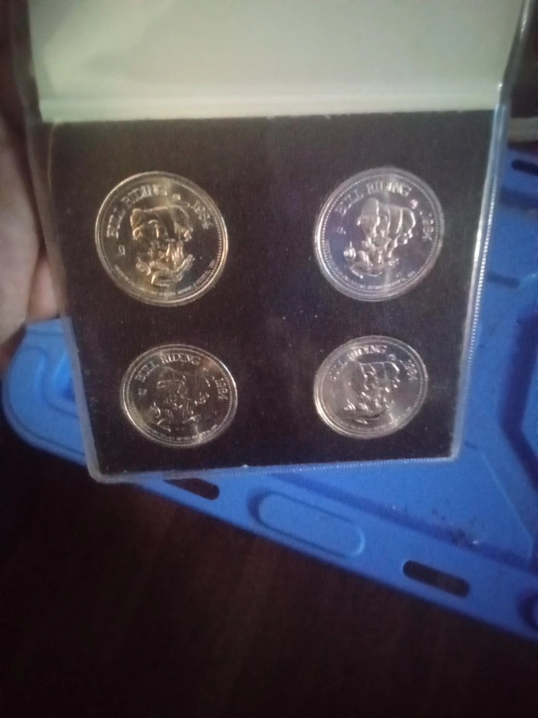 1984 Calgary Stampede Souvenir Dollar 4-Pak - photo 3