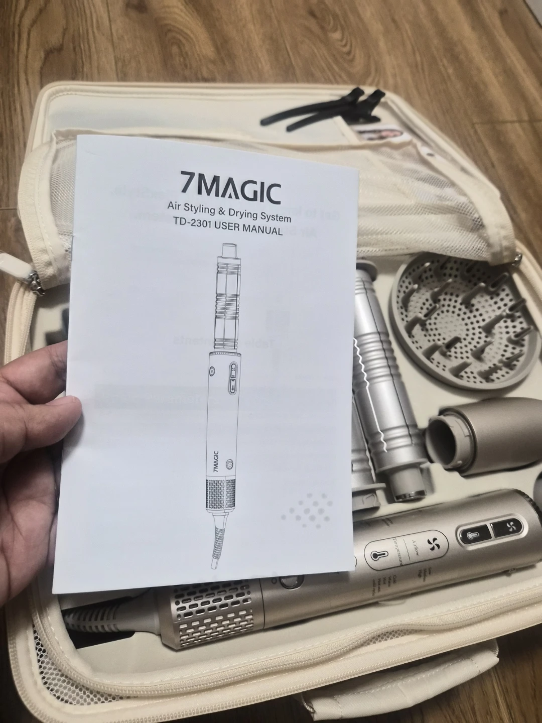 7MAGIC 7-in-1 Air Styling and Drying System - photo 2