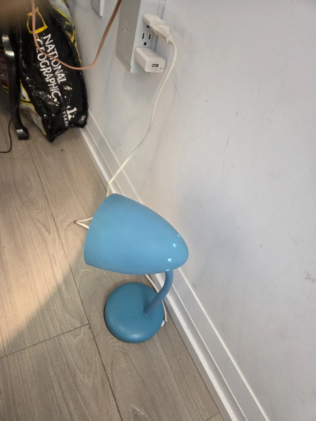 Blue metal table lamp - photo 5